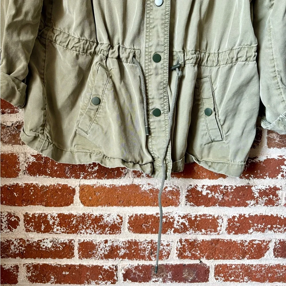 LOFT lightweight green jacket - Picture 7 of 8